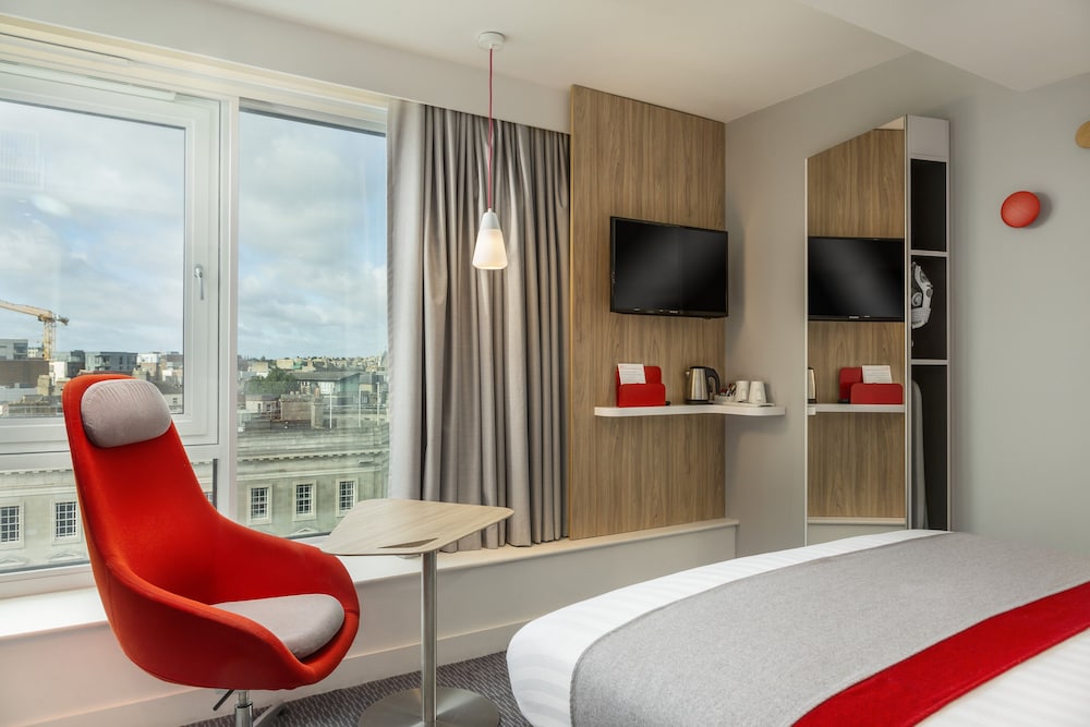Holiday Inn Express Dublin City Centre by IHG — Hotel rooms in Dublin, Dublin City