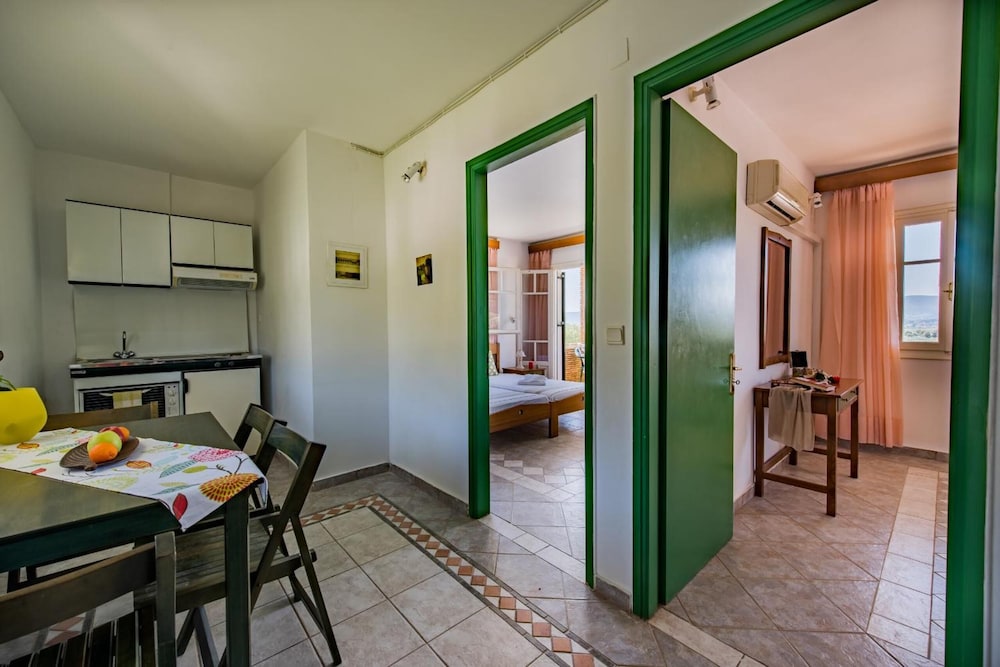 Dolce Vita Residence — Hotel rooms in Kalamaki (Zakynthos), Ionian Islands