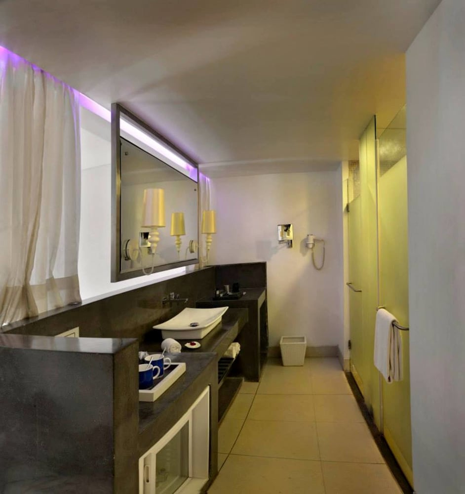 The Park Calangute Goa — Hotel rooms in Calangute, Goa
