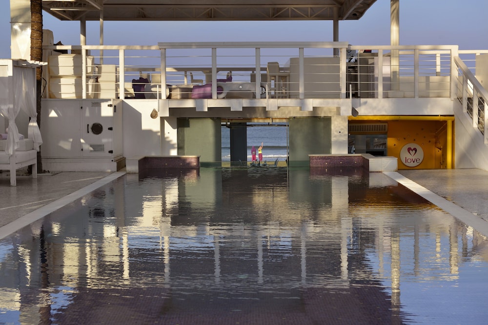 The Park Calangute Goa — Swimming pool in Calangute, Goa