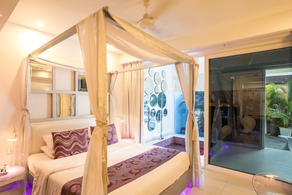 The Park Calangute Goa — Hotel rooms in Calangute, Goa