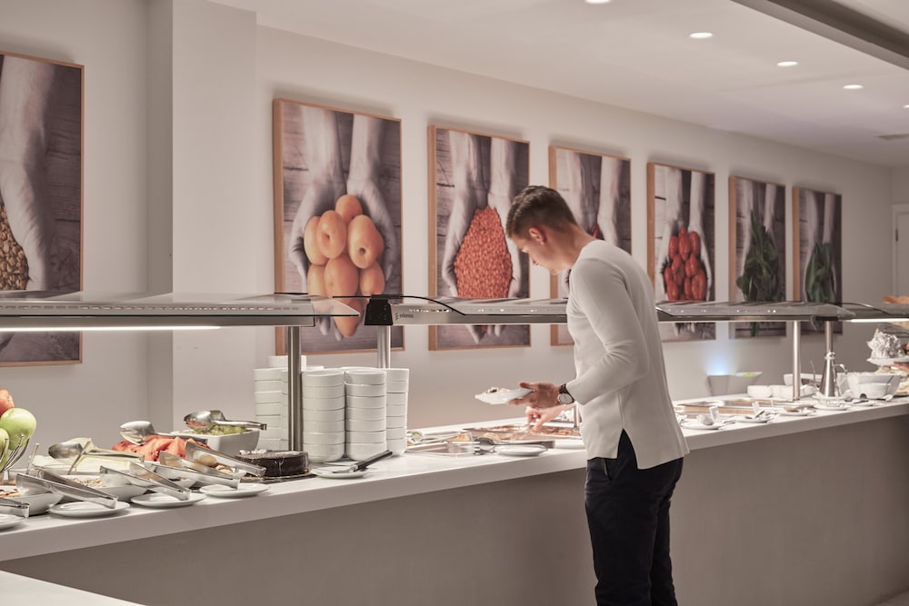 Aqua Blue Hotel — Restaurant & bars in Perissa, South Aegean