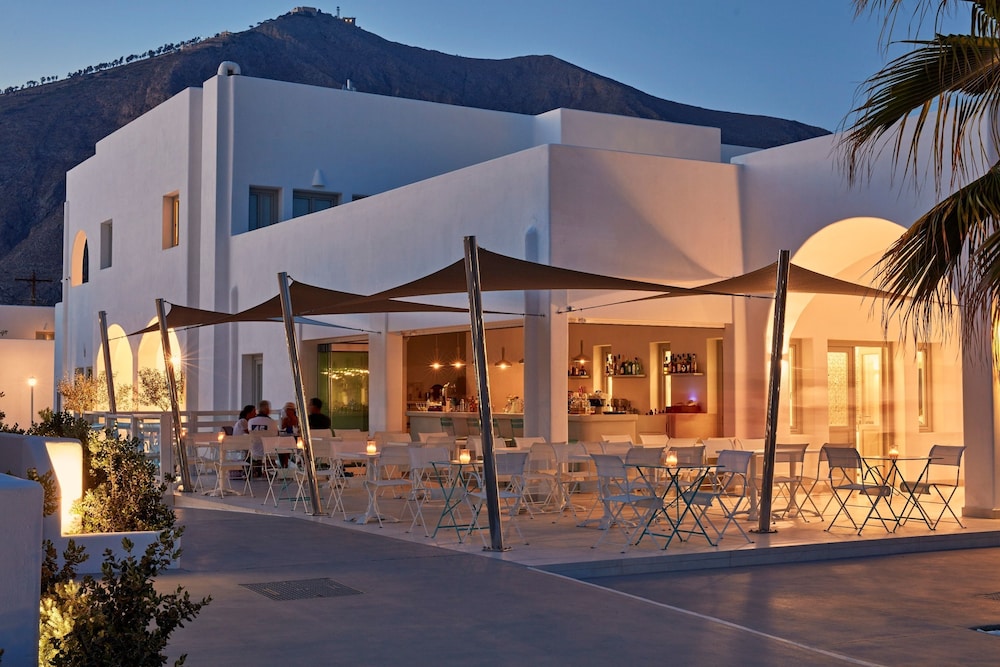 Aqua Blue Hotel — Restaurant & bars in Perissa, South Aegean