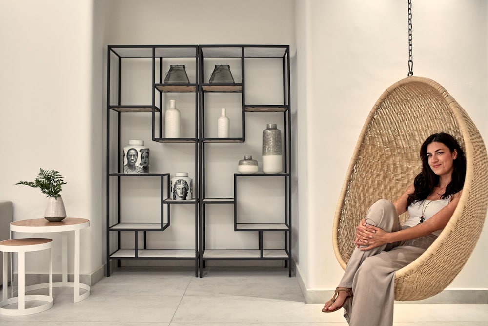 Aqua Blue Hotel — Hotel rooms in Perissa, South Aegean