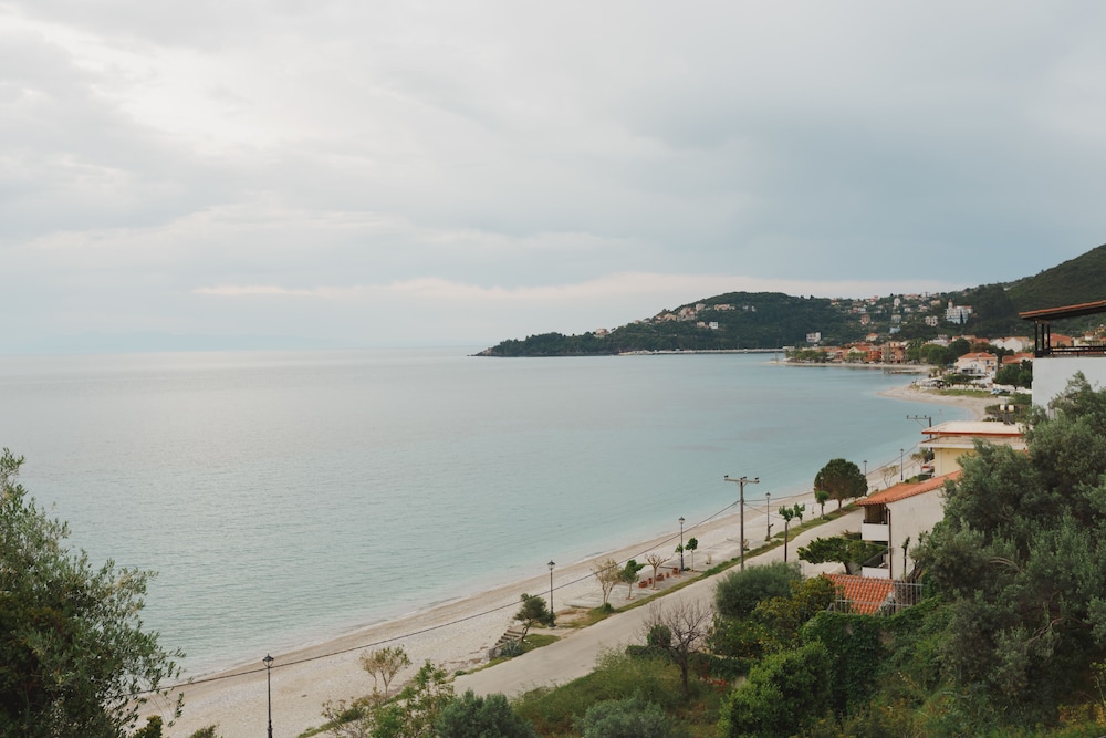 Stellatos House — Beach in Poros, Ionian Islands