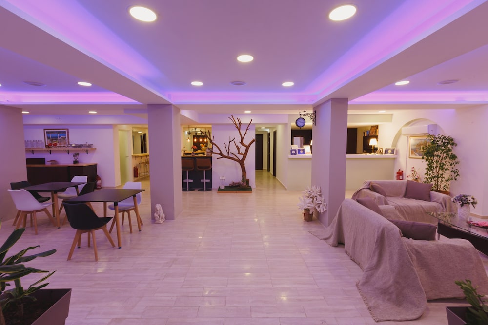 Stellatos House — Hotel building in Poros, Ionian Islands