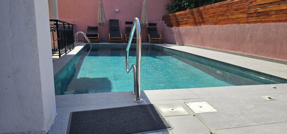 Stellatos House — Swimming pool in Poros, Ionian Islands