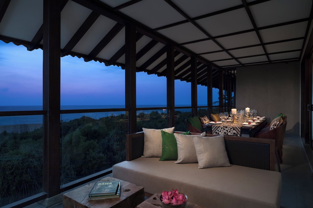 Anantara Kalutara Resort — Restaurant & bars in Kalutara