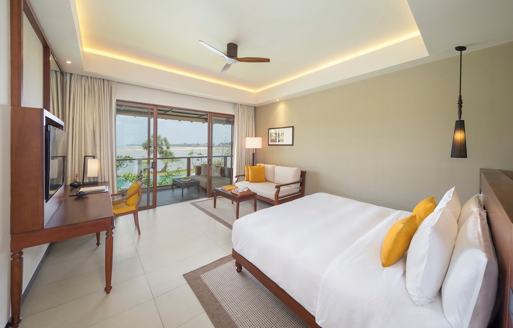Anantara Kalutara Resort — Hotel rooms in Kalutara