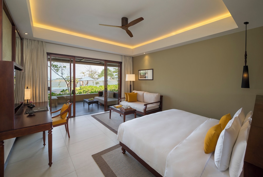 Anantara Kalutara Resort — Hotel rooms in Kalutara