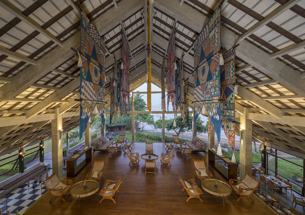 Anantara Kalutara Resort — Hotel building in Kalutara