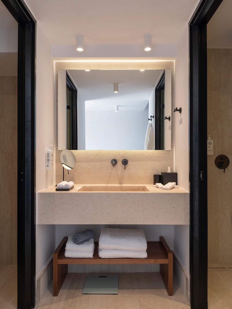 Santo Pure Oia Suites & Villas — Hotel rooms in Oia, South Aegean