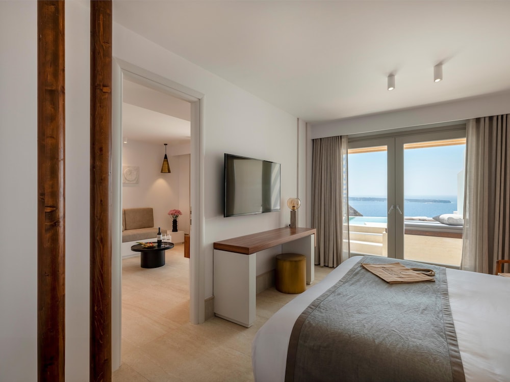 Santo Pure Oia Suites & Villas — Hotel rooms in Oia, South Aegean