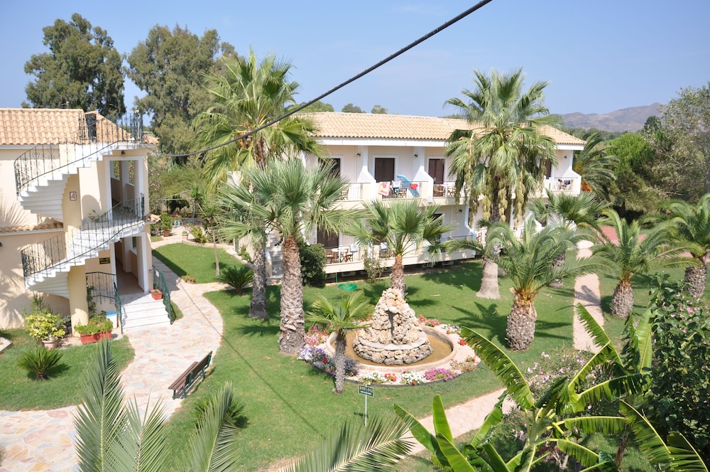 Ilios Hotel — Hotel building in Laganas, Ionian Islands