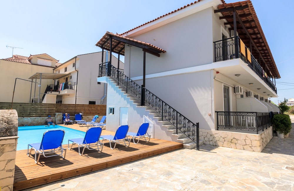 Karras Livin — Hotel building in Laganas, Ionian Islands