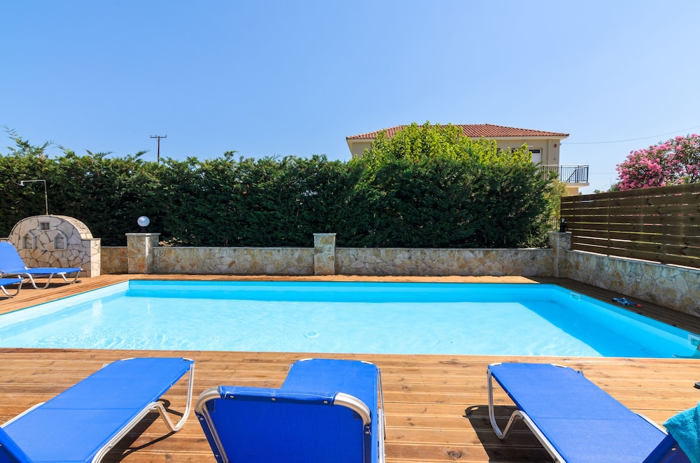 Karras Livin — Swimming pool in Laganas, Ionian Islands