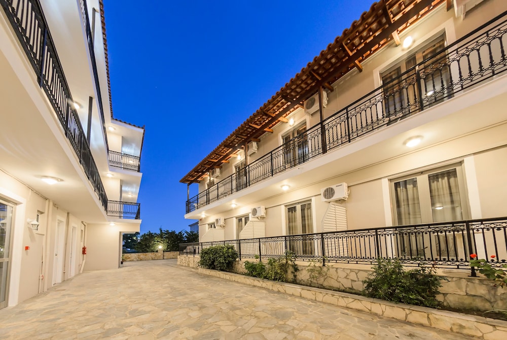 Karras Livin — Hotel building in Laganas, Ionian Islands