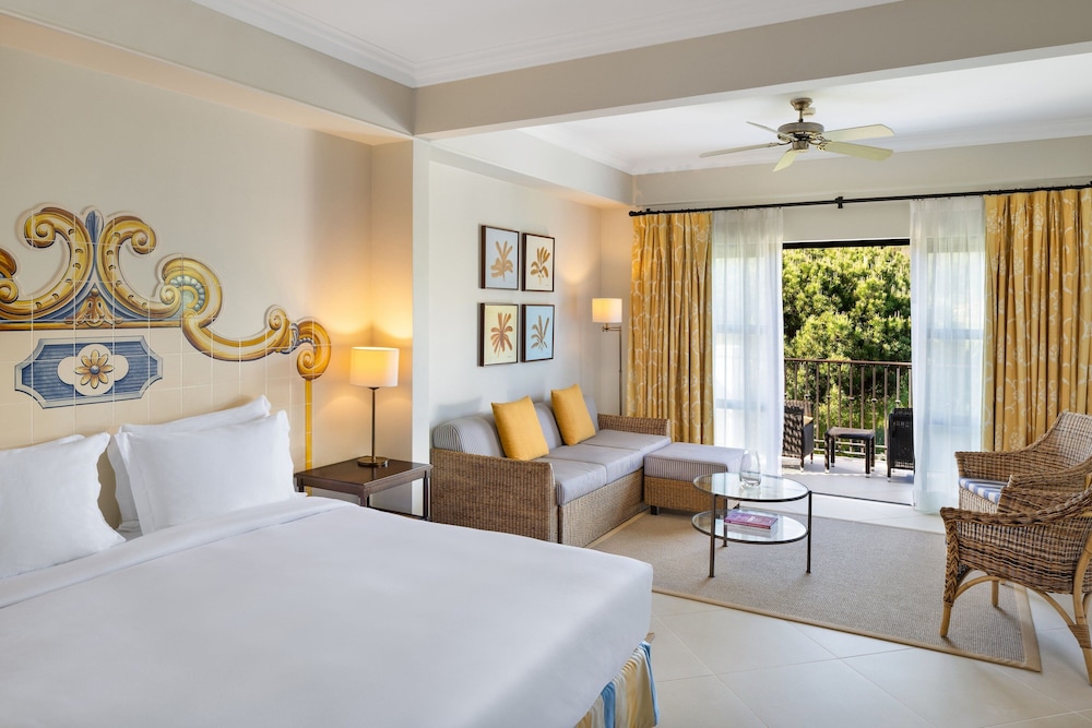 Pine Cliffs Residence, a Luxury Collection Resort, Algarve — Hotel rooms in Albufeira, Faro