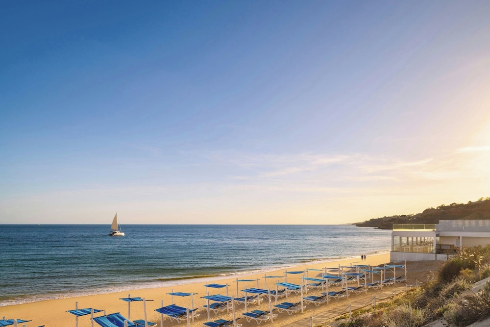 Pine Cliffs Residence, a Luxury Collection Resort, Algarve — Beach in Albufeira, Faro