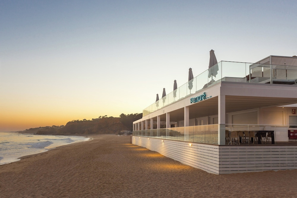 Pine Cliffs Residence, a Luxury Collection Resort, Algarve — Beach in Albufeira, Faro