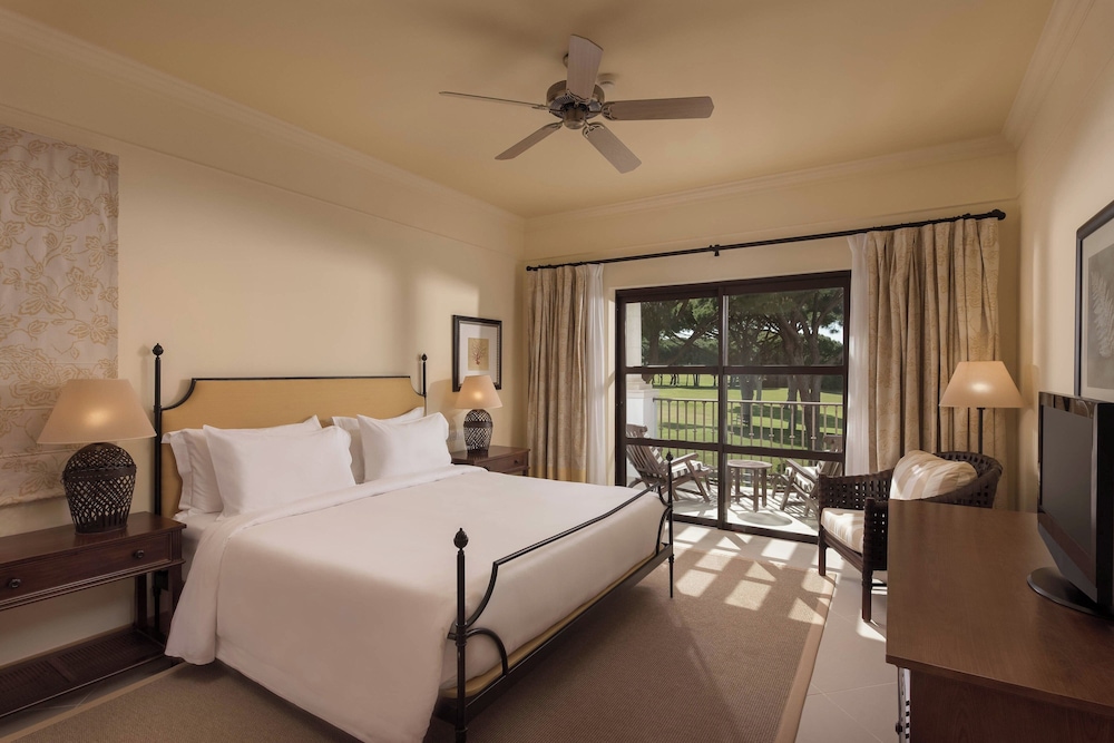 Pine Cliffs Residence, a Luxury Collection Resort, Algarve — Hotel rooms in Albufeira, Faro