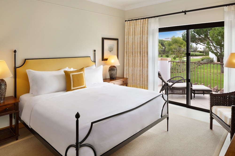 Pine Cliffs Residence, a Luxury Collection Resort, Algarve — Hotel rooms in Albufeira, Faro