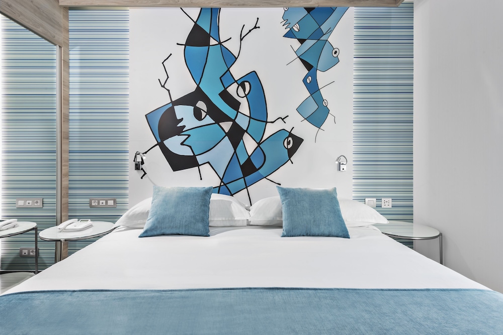 Elba Premium Suites - Adults Only — Hotel rooms in Playa Blanca, Canary Islands
