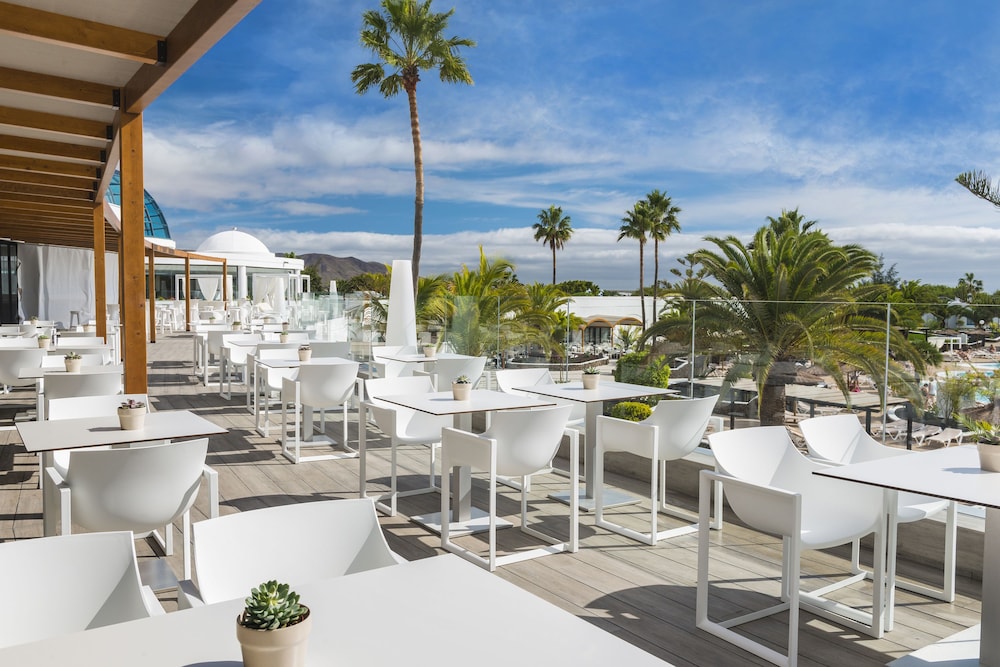 Elba Premium Suites - Adults Only — Restaurant & bars in Playa Blanca, Canary Islands
