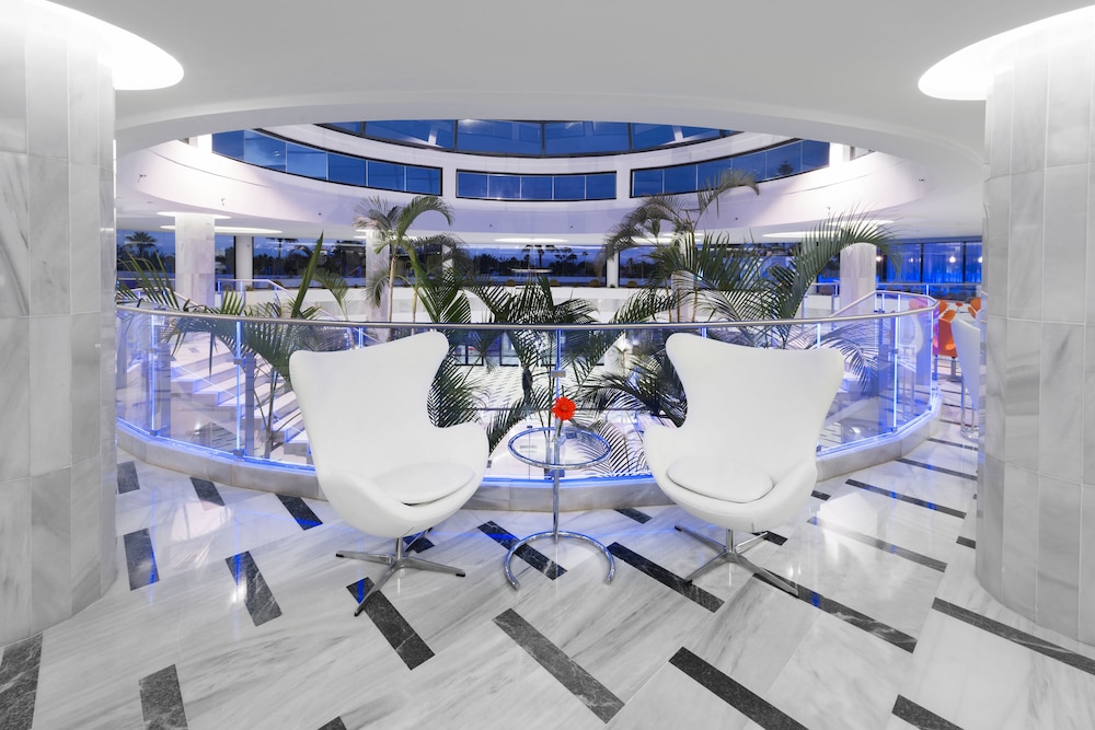 Elba Premium Suites - Adults Only — Hotel building in Playa Blanca, Canary Islands