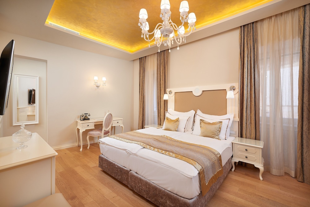 Piazza Heritage Hotel — Hotel rooms in Split, Split-Dalmatia