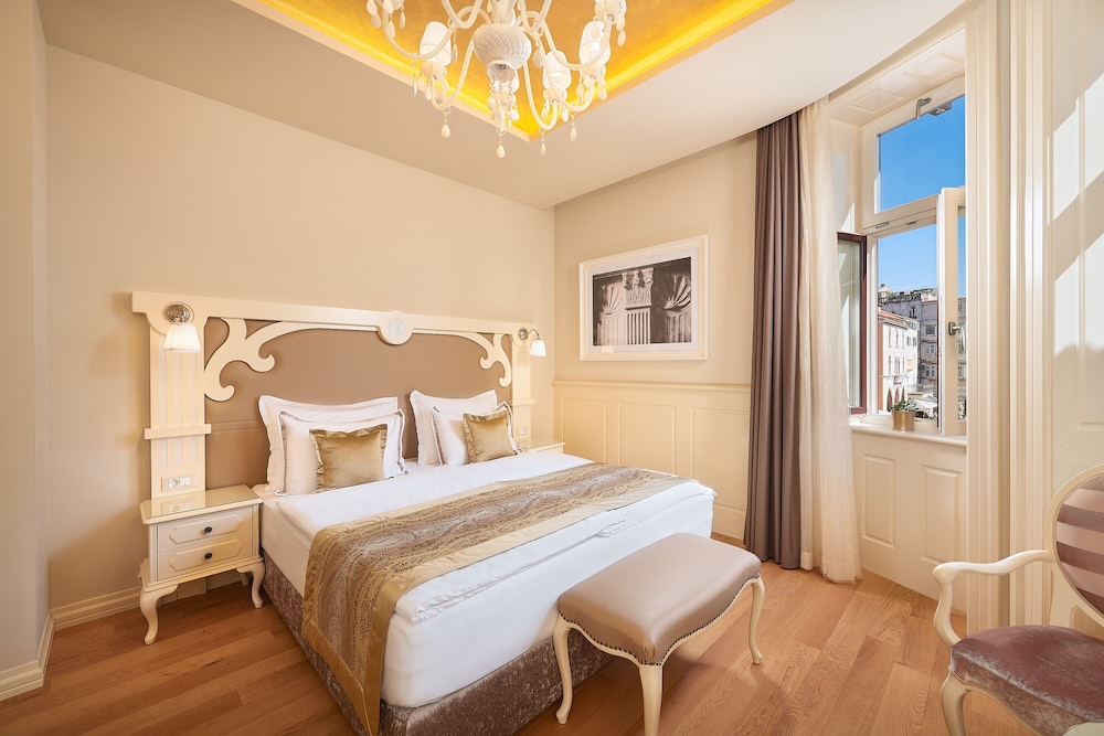 Piazza Heritage Hotel — Hotel rooms in Split, Split-Dalmatia