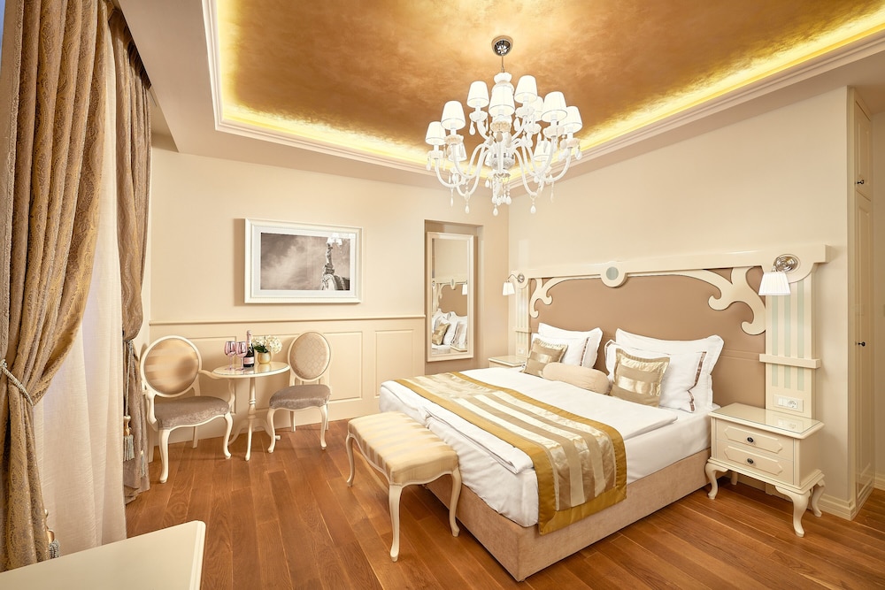Piazza Heritage Hotel — Hotel rooms in Split, Split-Dalmatia