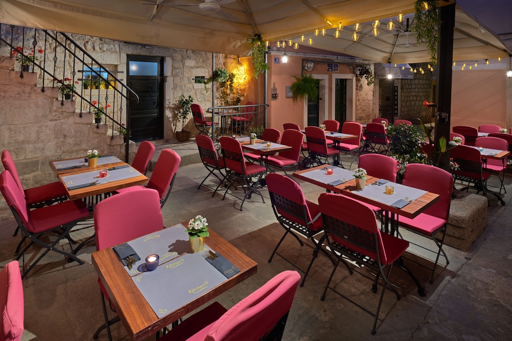 Piazza Heritage Hotel — Restaurant & bars in Split, Split-Dalmatia