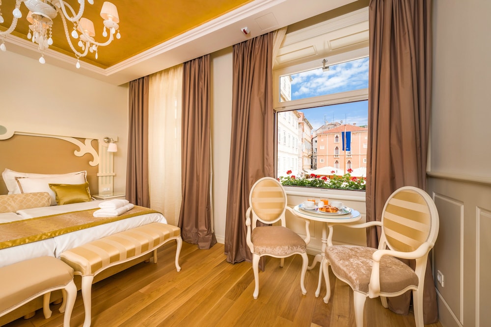 Piazza Heritage Hotel — Hotel rooms in Split, Split-Dalmatia