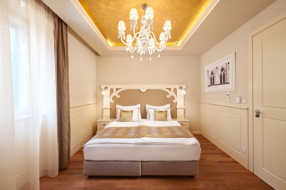 Piazza Heritage Hotel — Hotel rooms in Split, Split-Dalmatia