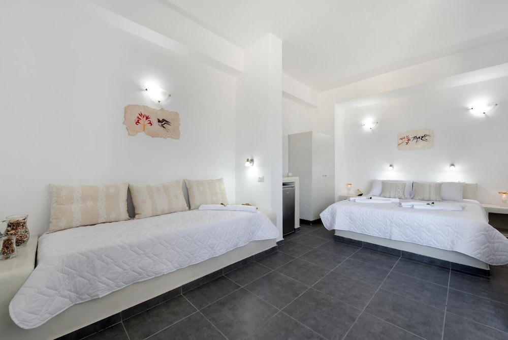 Pancratium villas & suites — Hotel rooms in Akrotiri, South Aegean