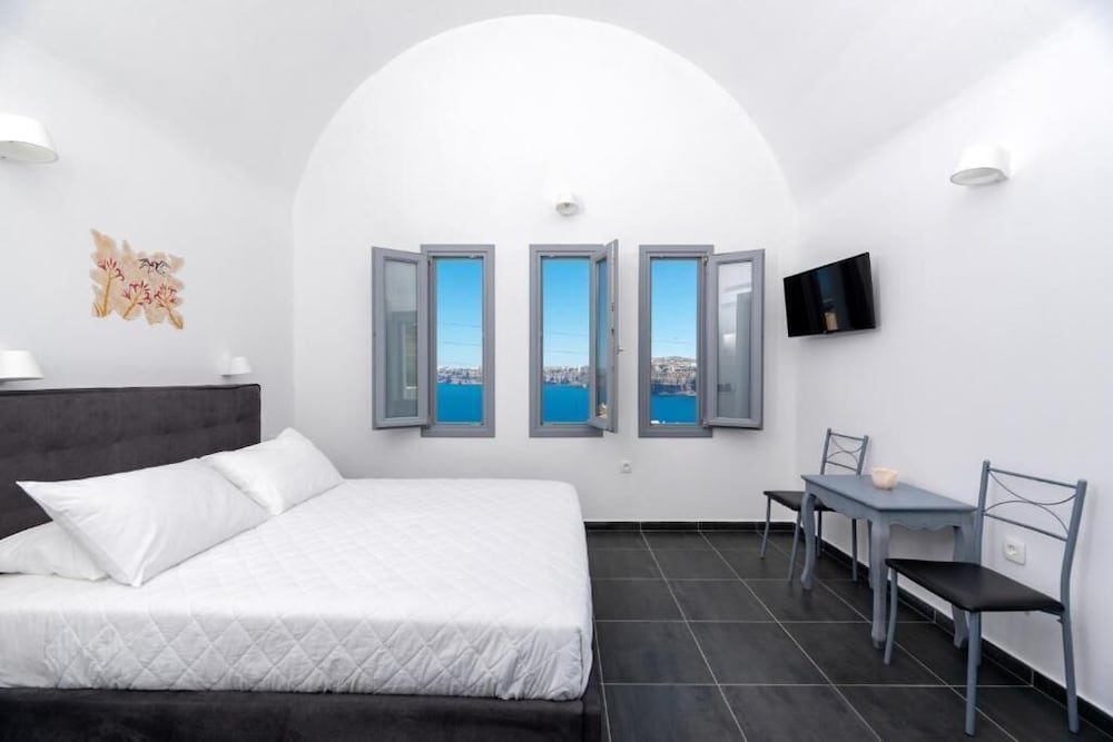 Pancratium villas & suites — Hotel rooms in Akrotiri, South Aegean