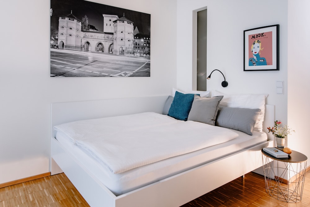 THE FLAG München M. — Hotel rooms in Munich, Bavaria