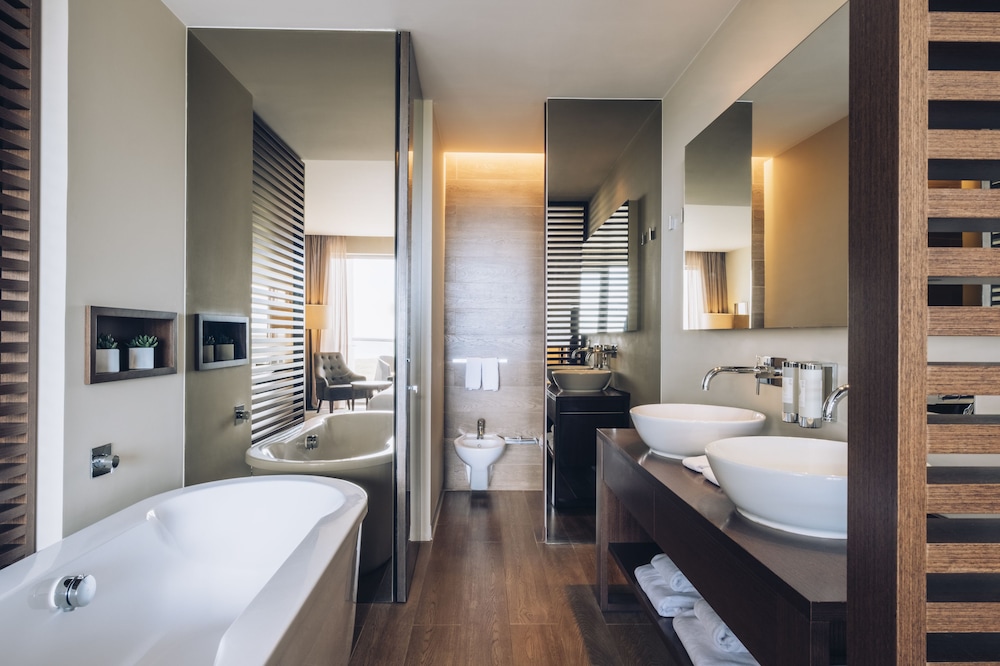 Iberostar Selection Lagos Algarve — Hotel rooms in Lagos, Faro