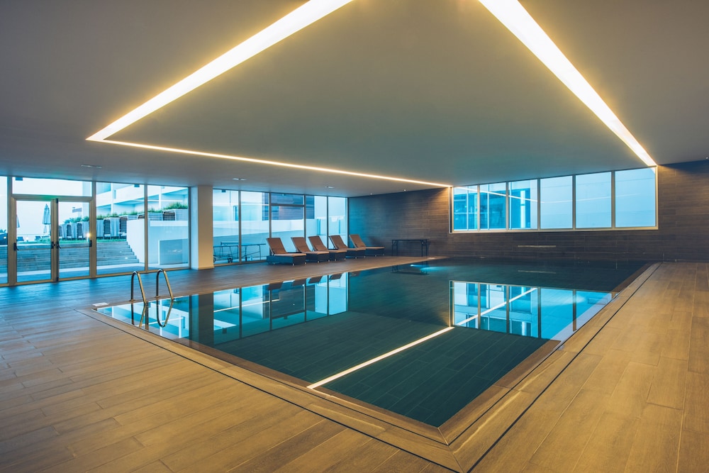 Iberostar Selection Lagos Algarve — Swimming pool in Lagos, Faro