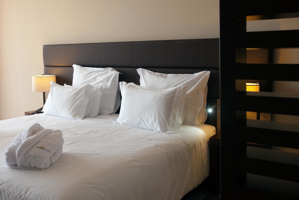 Iberostar Selection Lagos Algarve — Hotel rooms in Lagos, Faro