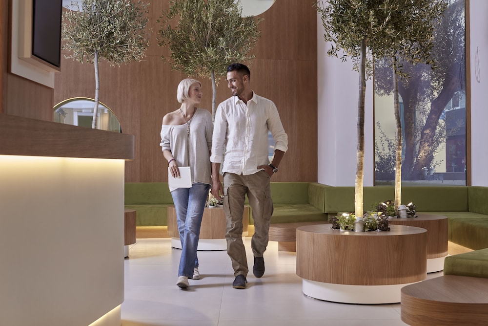 Olive Green Hotel — Hotel building in Heraklion