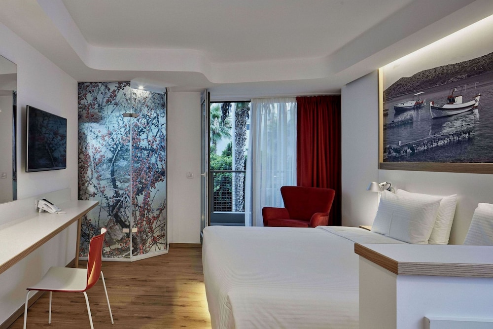 Olive Green Hotel — Hotel rooms in Heraklion