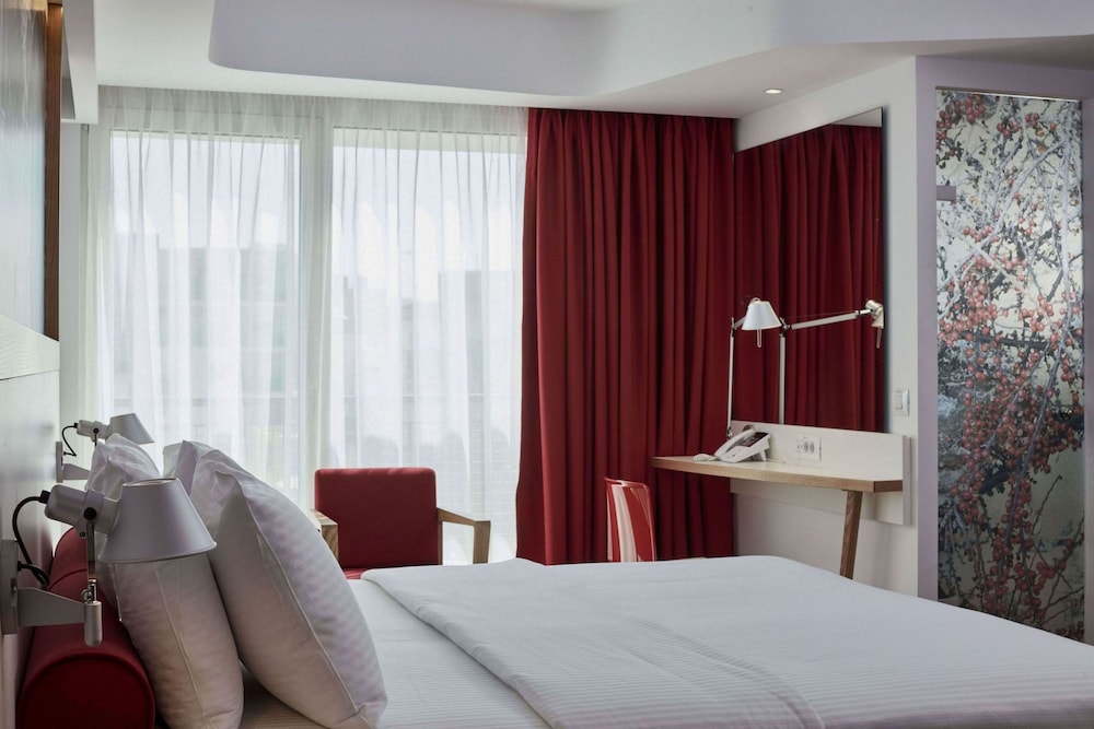 Olive Green Hotel — Hotel rooms in Heraklion