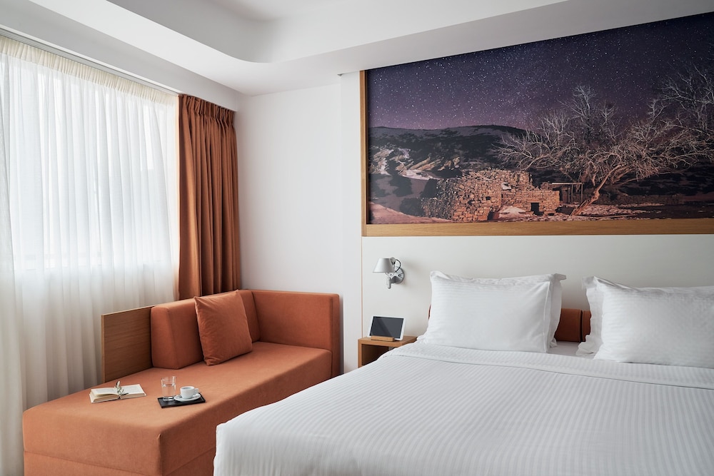Olive Green Hotel — Hotel rooms in Heraklion