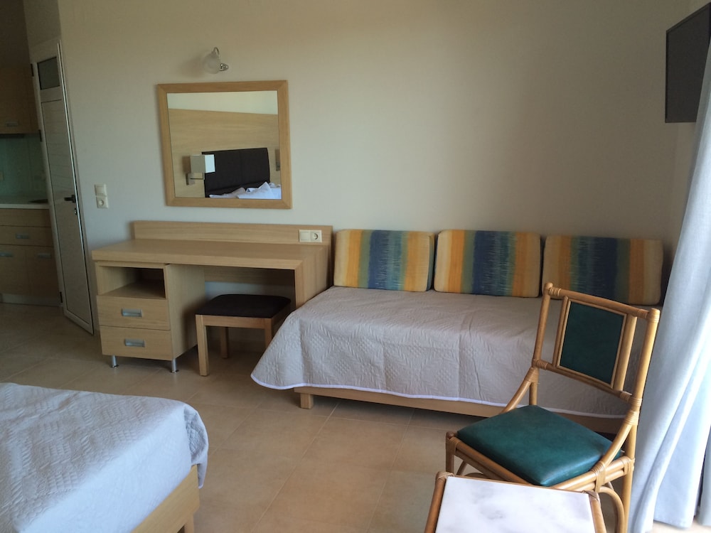 Artemis Bay by Estia — Hotel rooms in Malia