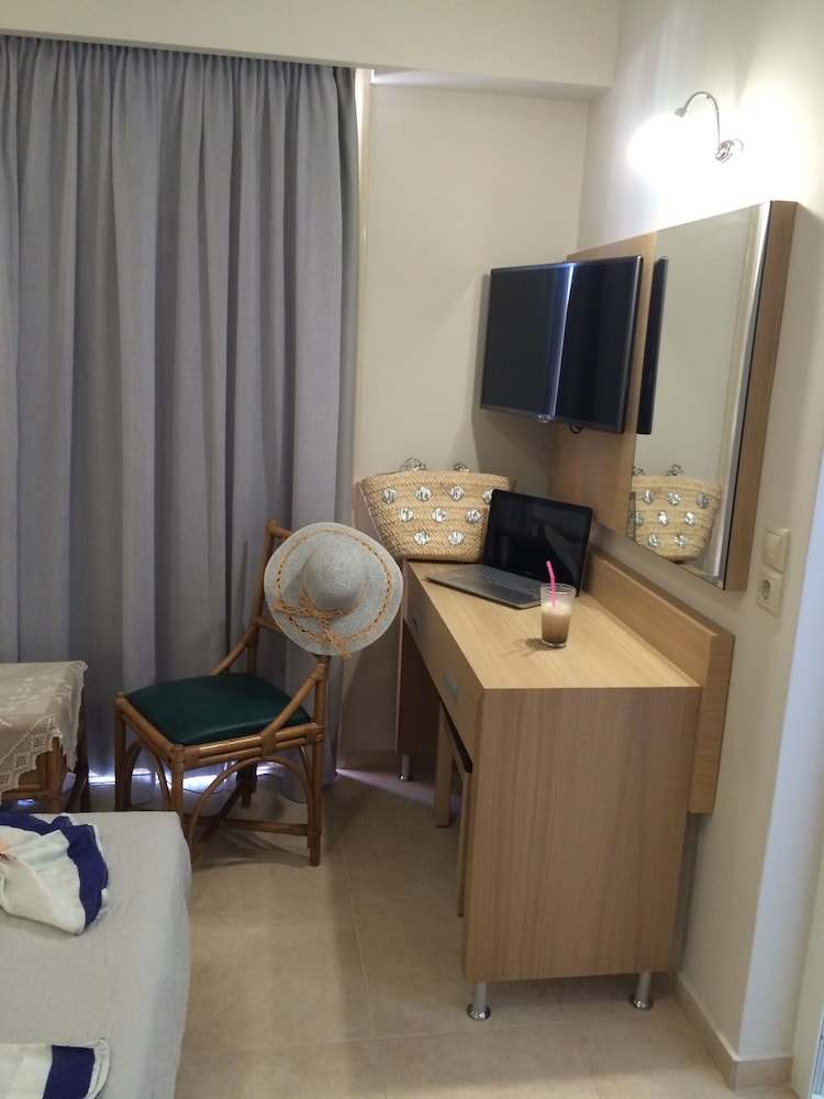 Artemis Bay by Estia — Hotel rooms in Malia