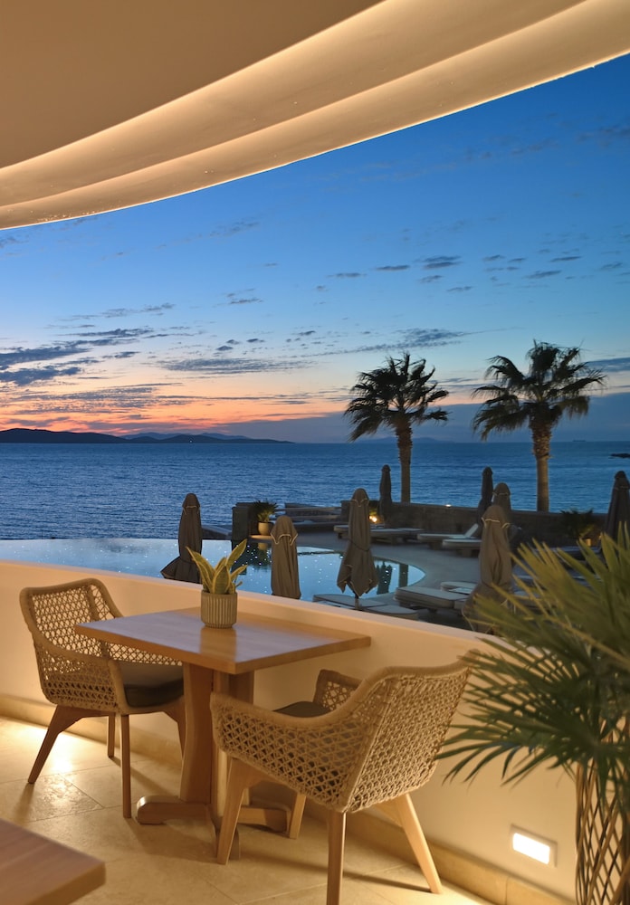 Anax Resort & Spa — Restaurant & bars in Ornos, South Aegean