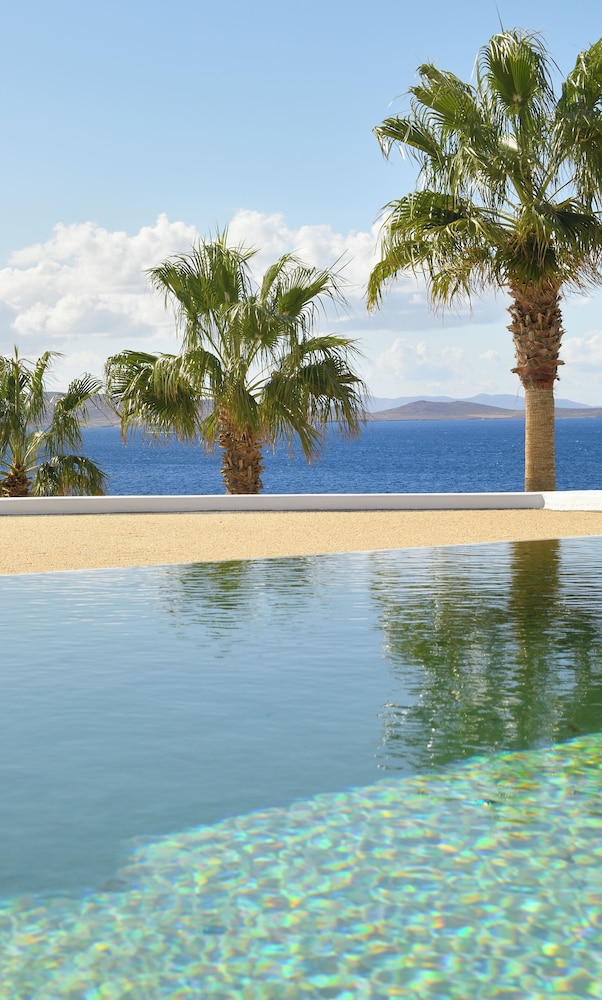 Anax Resort & Spa — Swimming pool in Ornos, South Aegean
