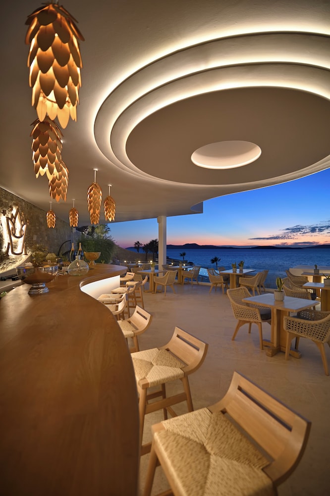 Anax Resort & Spa — Restaurant & bars in Ornos, South Aegean